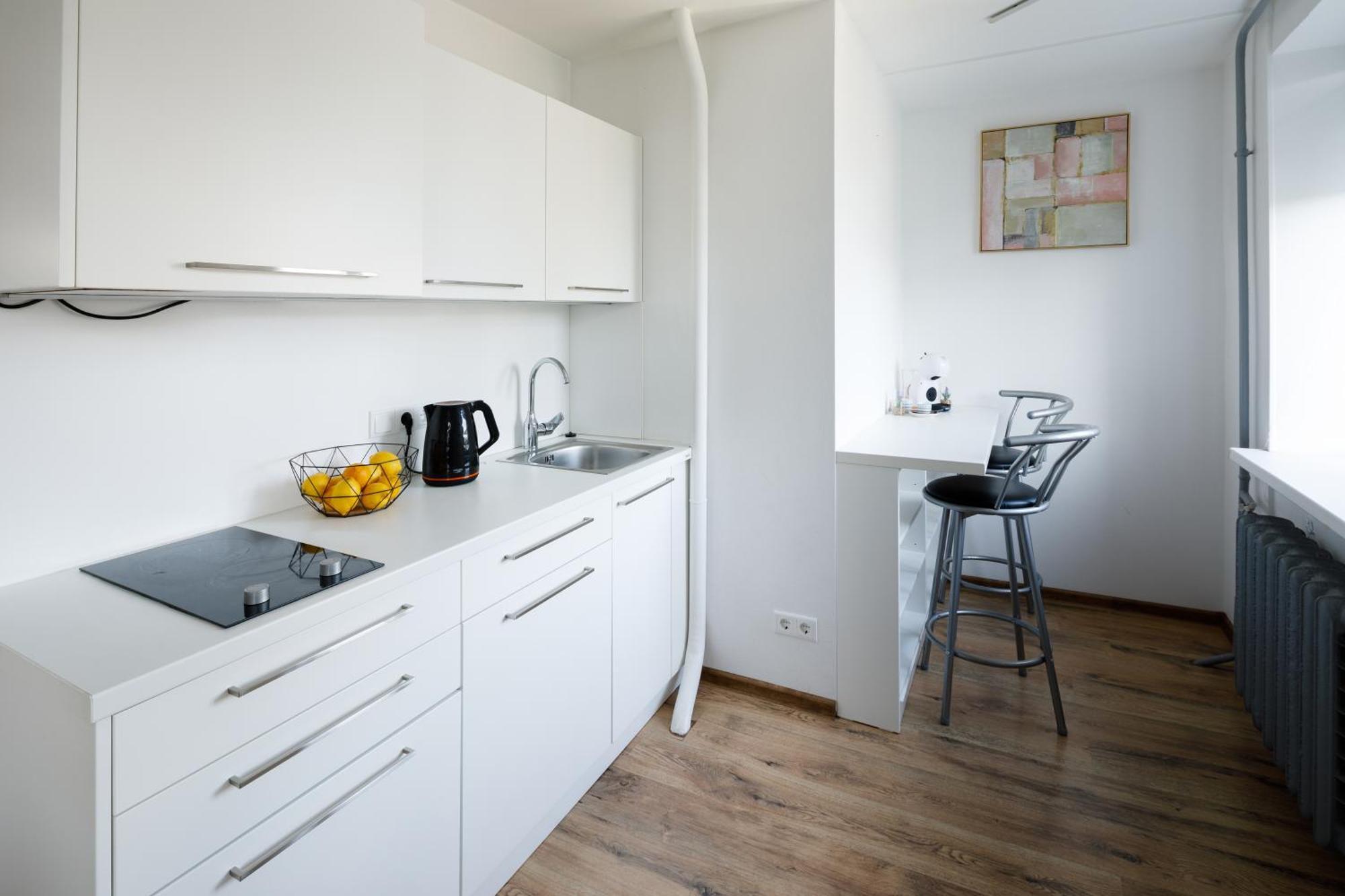 Brivibas Yard Apartment With Parking In City Center Riga Luaran gambar